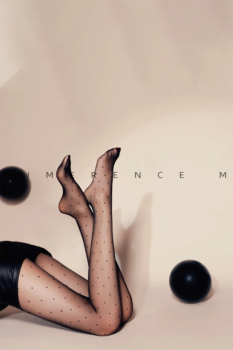 「POLKA DOT TIGHTS / 波点」 - Image 3