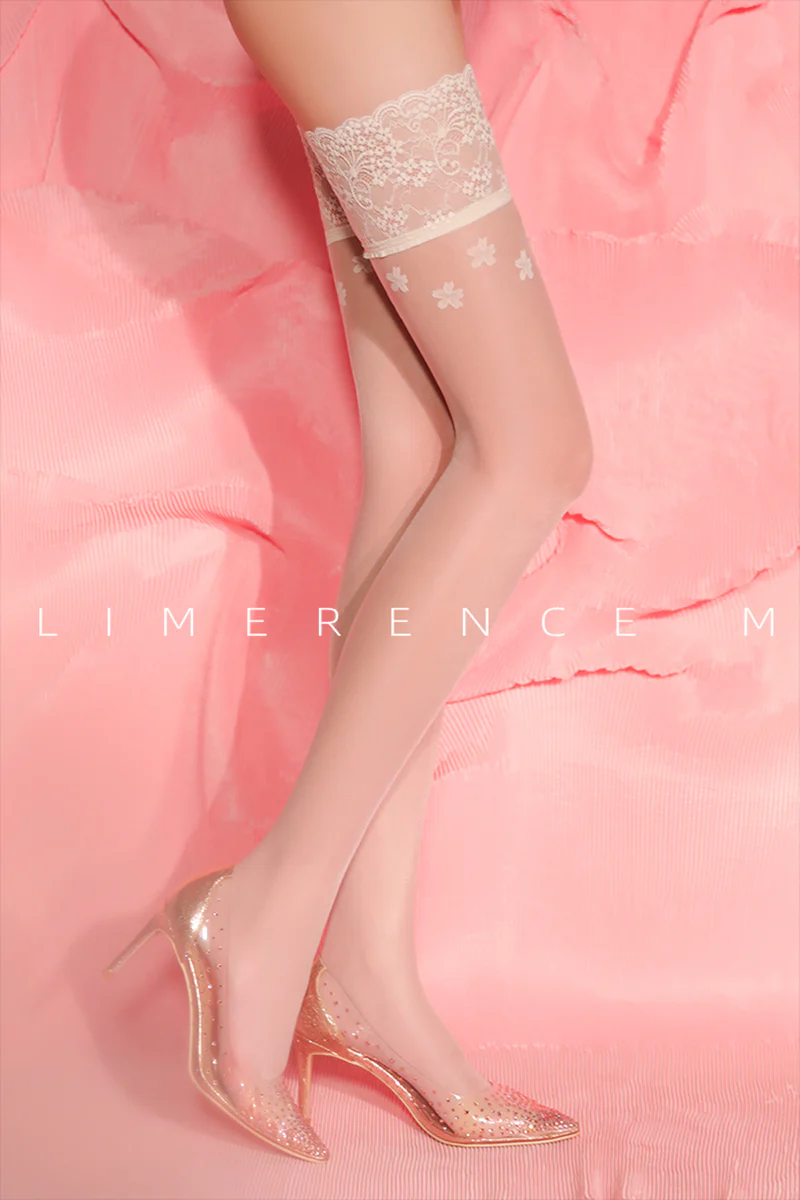 「0.01 SAKURA STOCKINGS / 樱花筒袜」 - Image 10