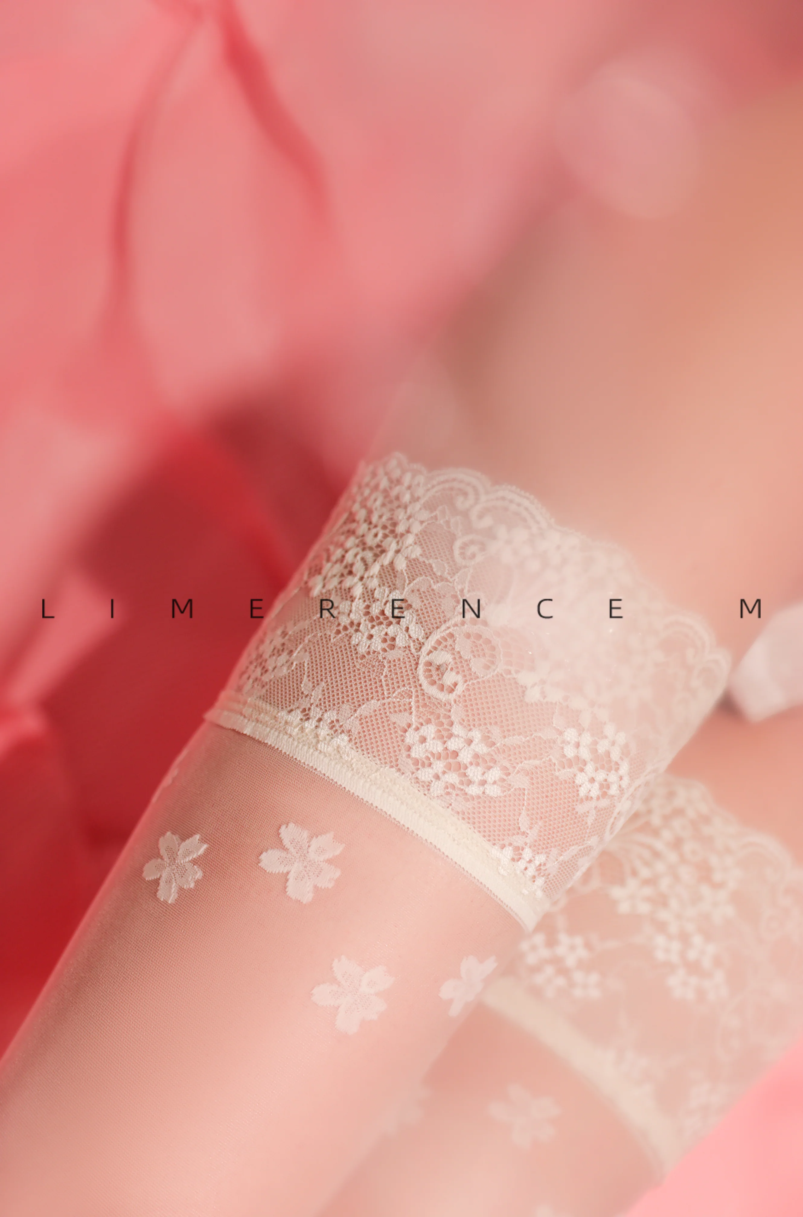 「0.01 SAKURA STOCKINGS / 樱花筒袜」 - Image 5